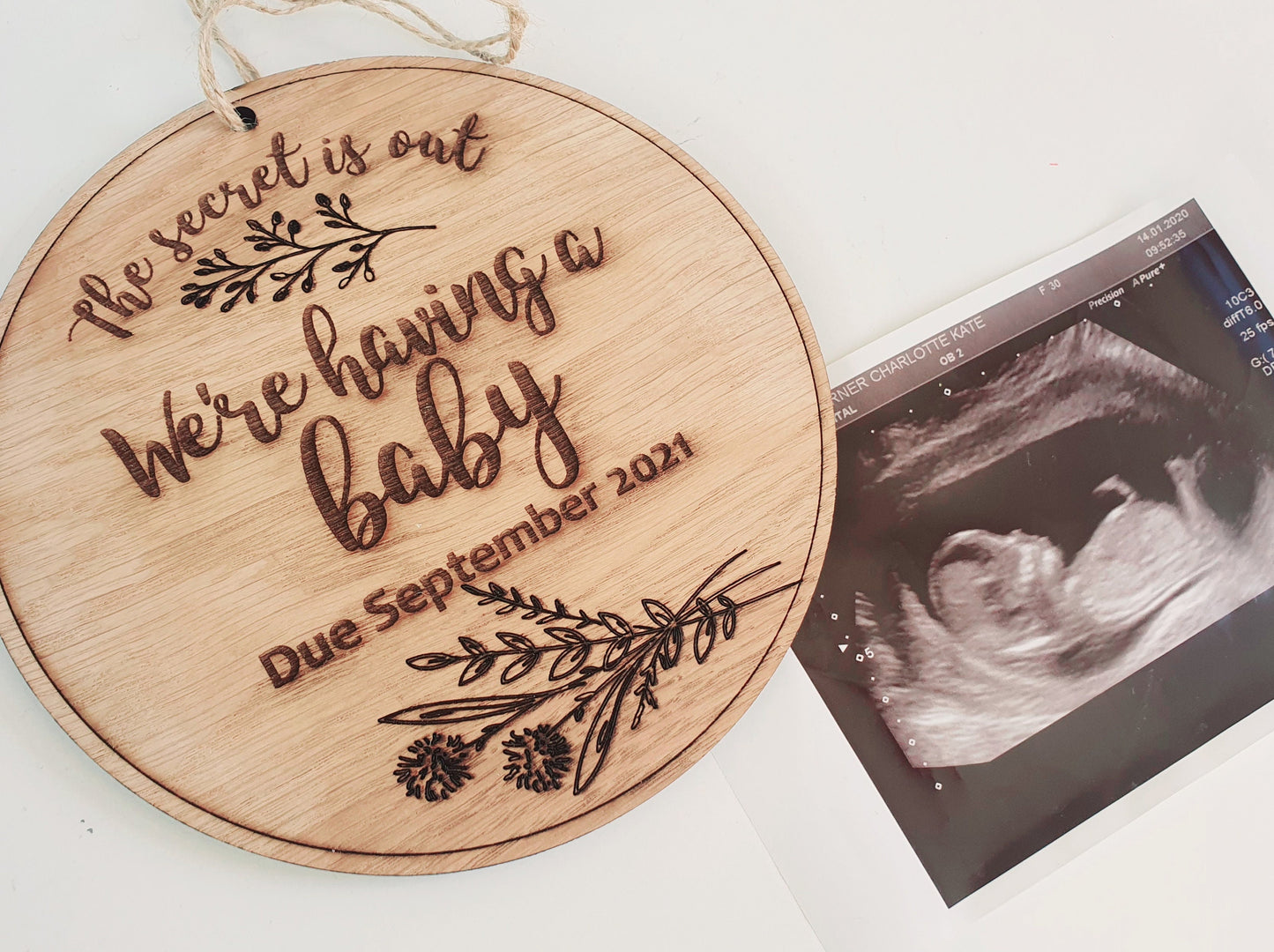 Pregnancy Announcement Plaque - Baby Announcement Disc - New Baby Announcement
