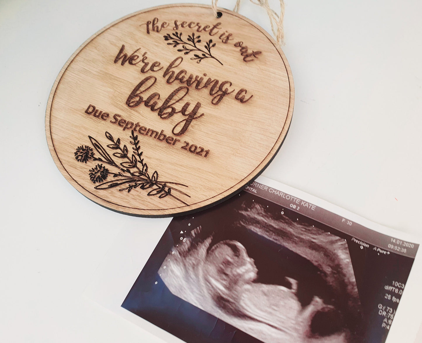 Pregnancy Announcement Plaque - Baby Announcement Disc - New Baby Announcement