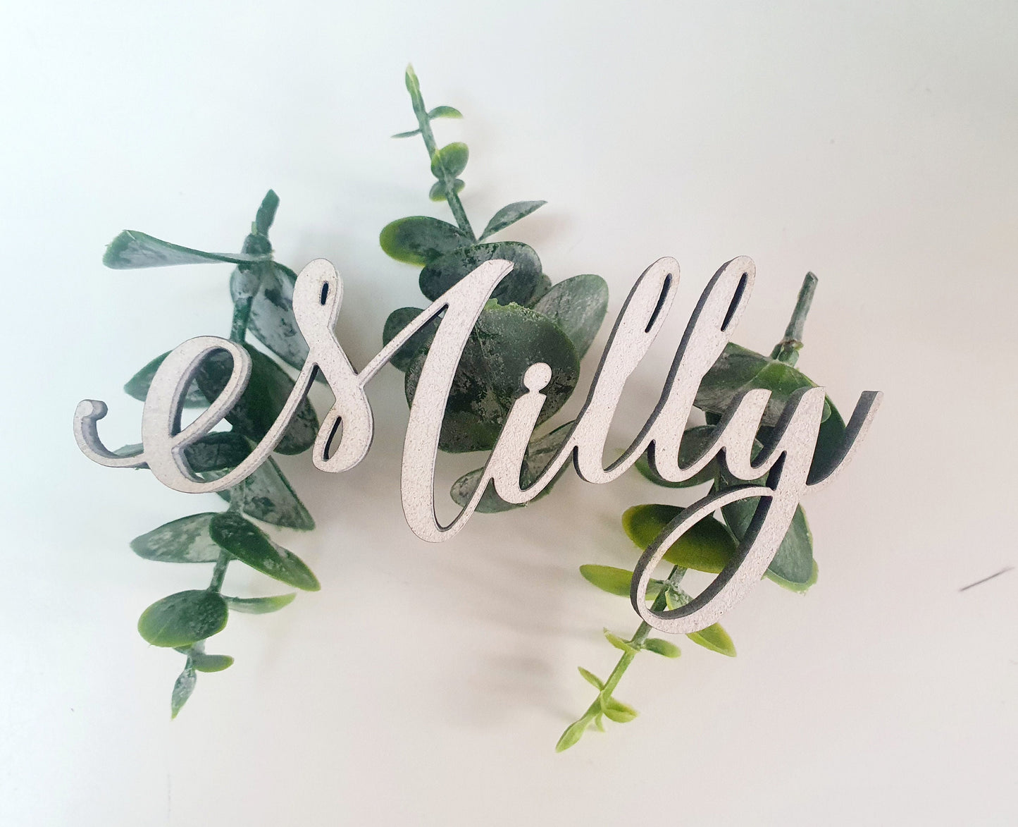 White Wooden Name Place Setting - Modern Wedding Decor