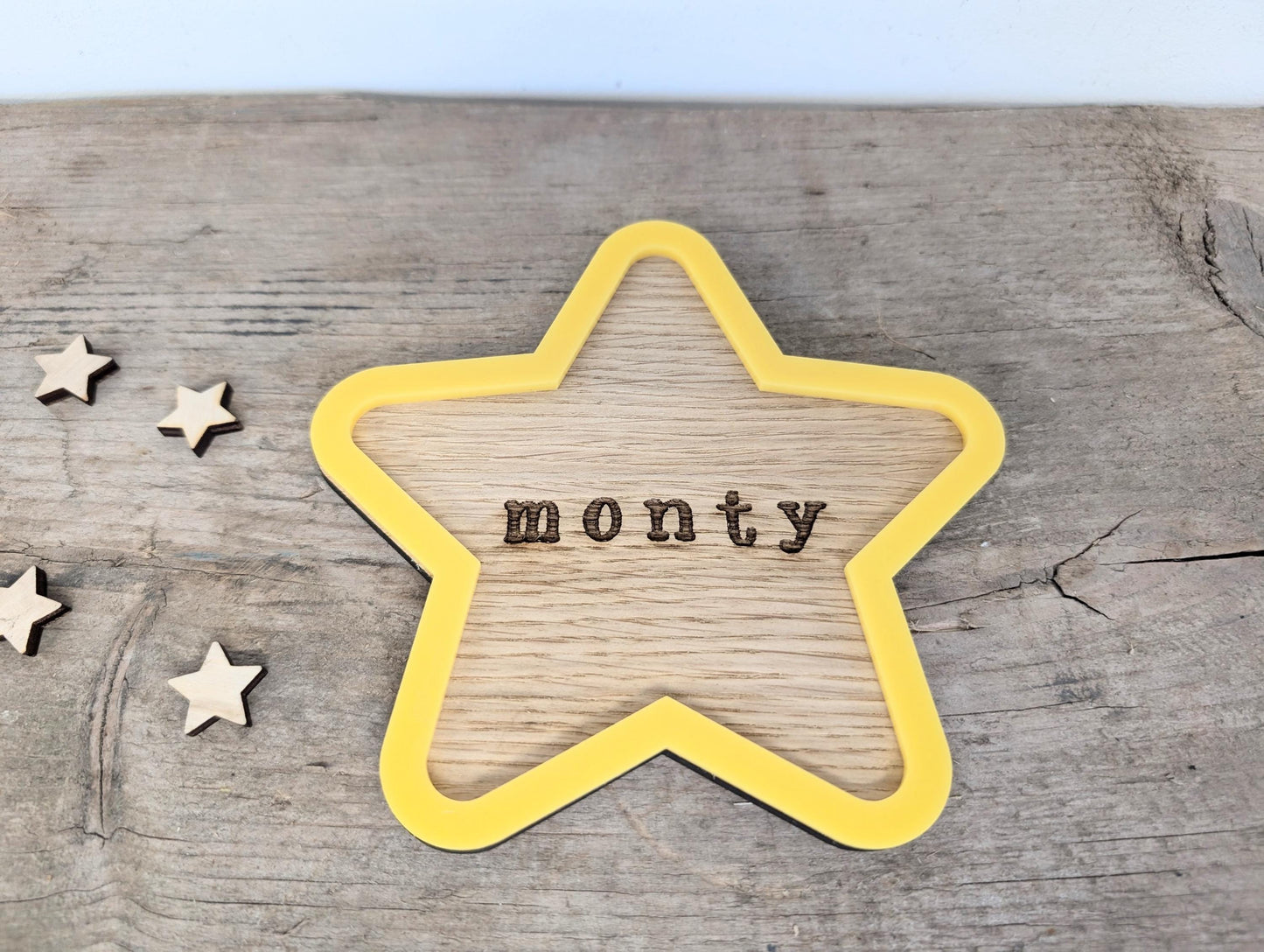 Personalised gift for kids - trinket tray. Children's personalised trinket dish with name. Children's personalised bits and bobs tray.