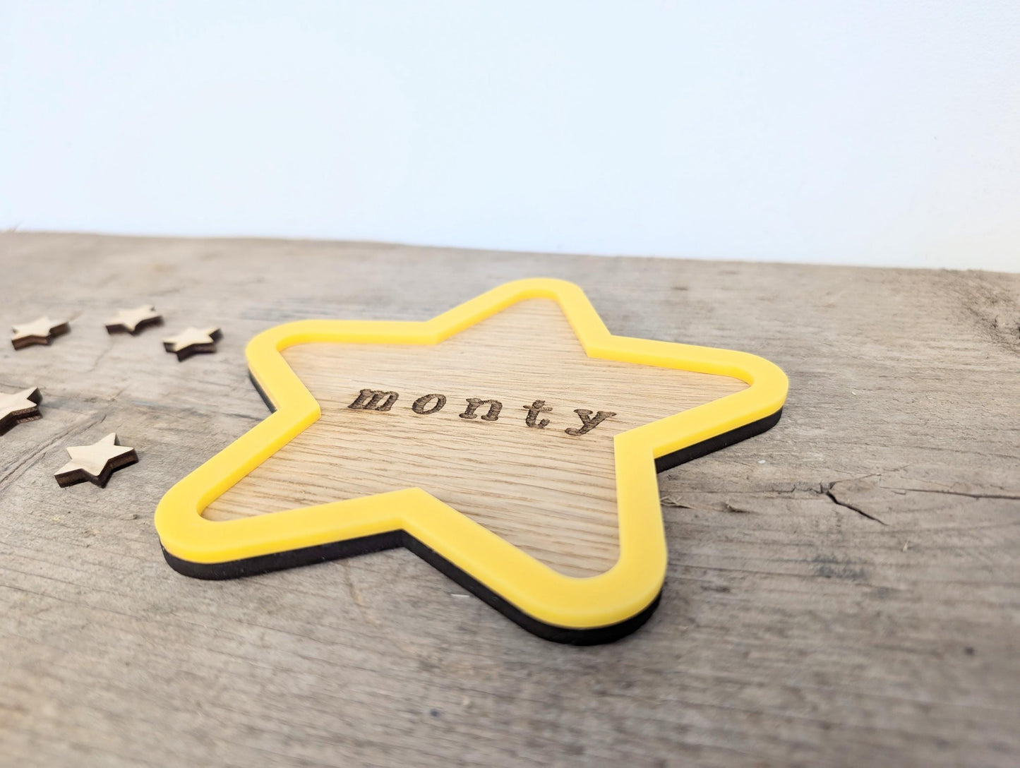 Personalised gift for kids - trinket tray. Children's personalised trinket dish with name. Children's personalised bits and bobs tray.