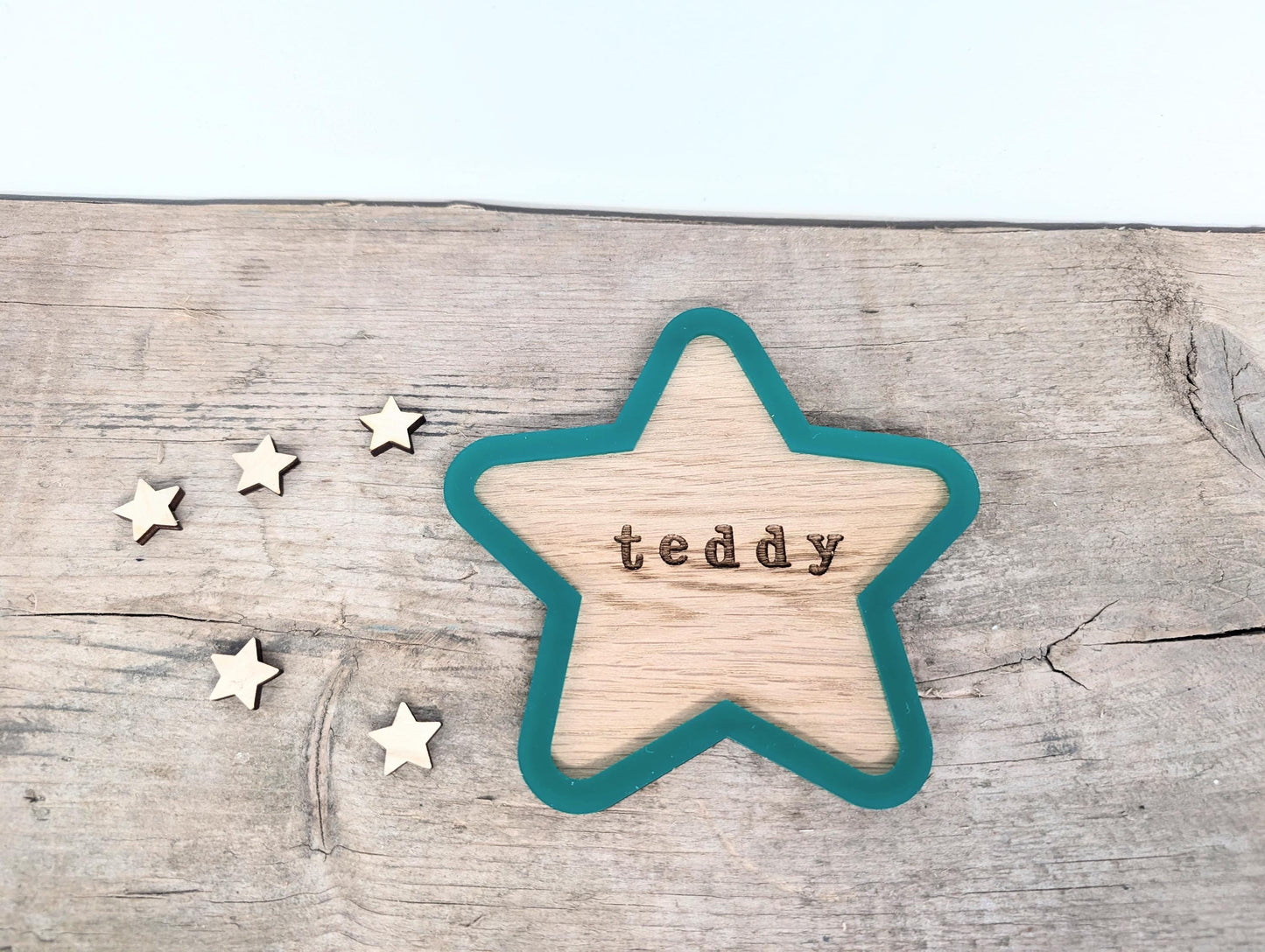 Personalised gift for kids - trinket tray. Children's personalised trinket dish with name. Children's personalised bits and bobs tray.