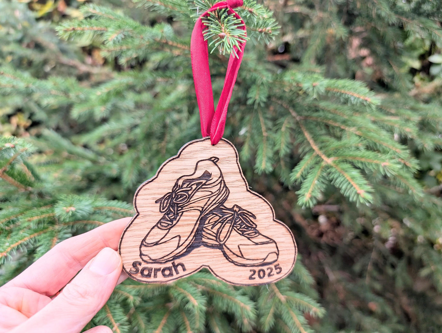 Personalised Runners Christmas Bauble. Personalised Running Tree Decoration. Small Christmas Gift for Runner. Personalised Running Ornament