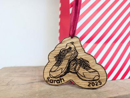 Personalised Runners Christmas Bauble. Personalised Running Tree Decoration. Small Christmas Gift for Runner. Personalised Running Ornament